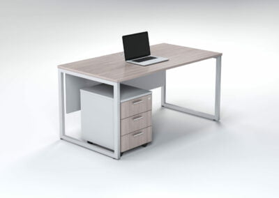 Titan 1600 Desk With 3 Drawer Mobile